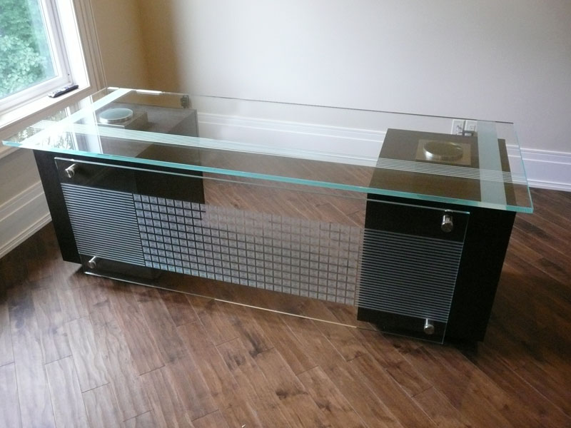 glassdesk